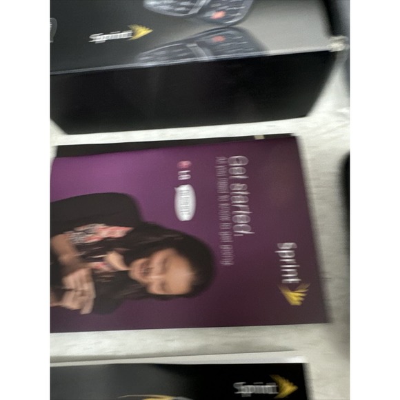 LG Rumor 2 (Sprint) Slide Phone - Vintage With Battery Box Manual - Picture 3 of 8